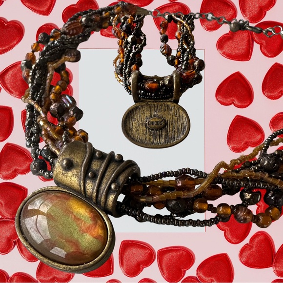 Elegant Multicolor Beaded Necklace - Picture 2 of 3